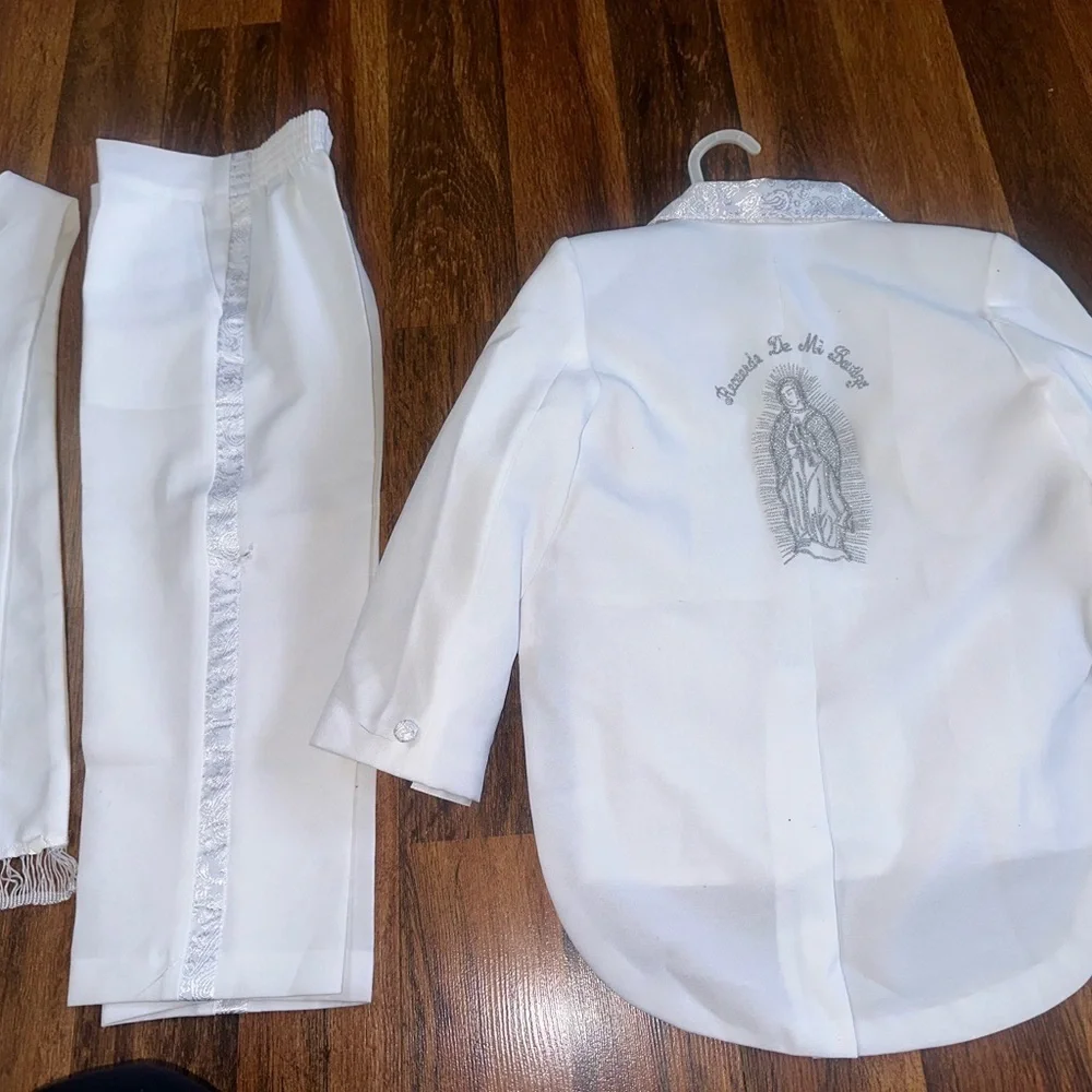 Rafael White Garment with Silver Detail